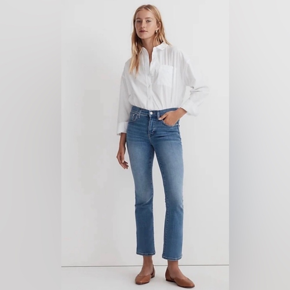 Madewell Mid Rise Kickout Jeans
